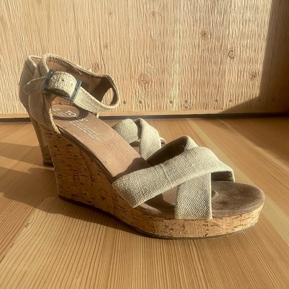 Toms Shoes - Toms “Sierra” Cork Wedge Sandal with Linen straps (size 9)